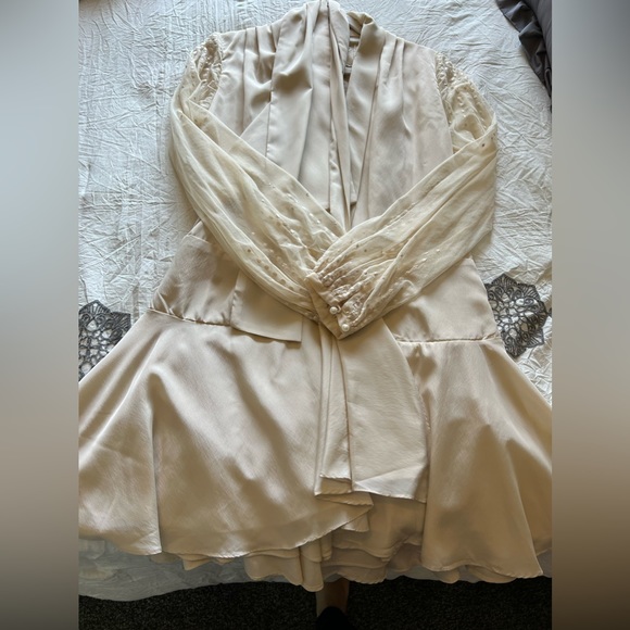 Bridal Robe! - Picture 1 of 8